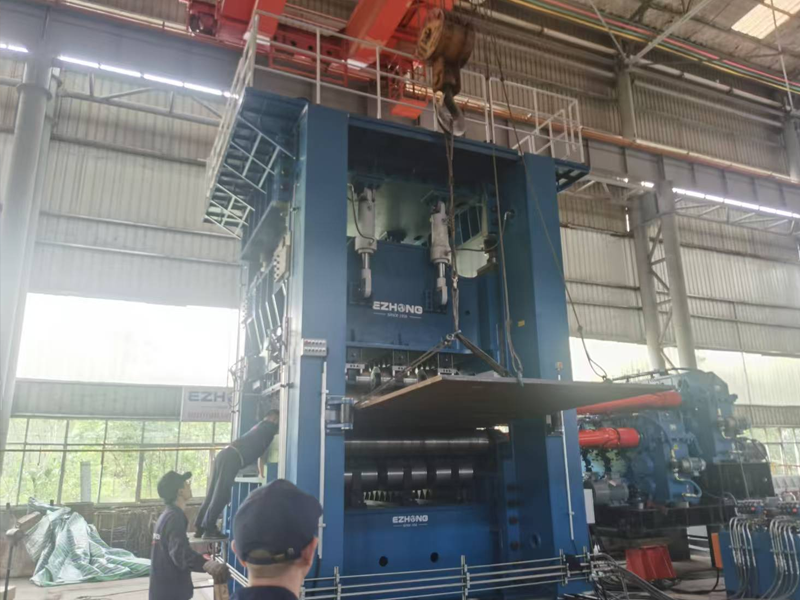 ezhong为俄罗斯军工行业设计制造的EZW43T-40x2500.9R高强度矫平...